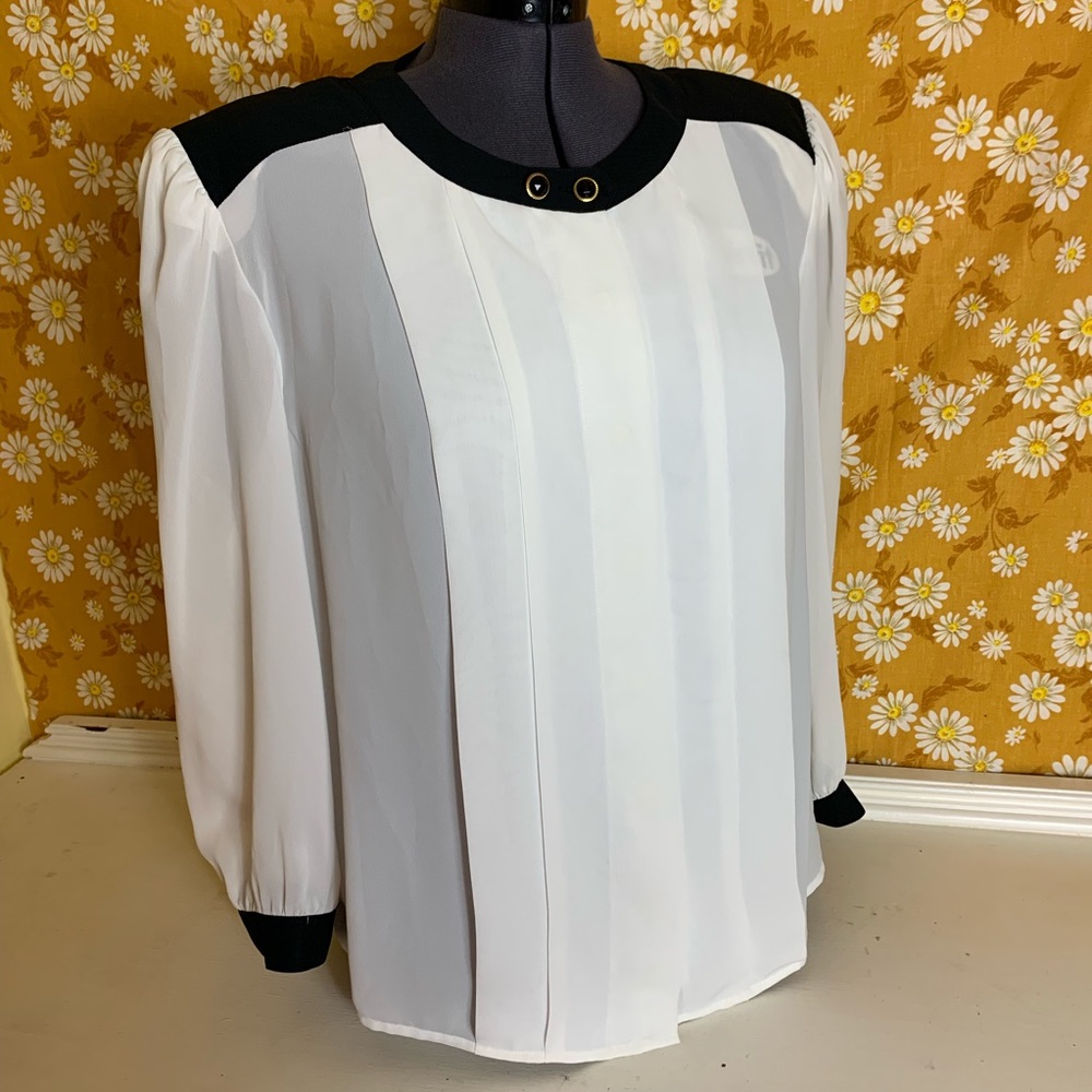 Vintage 80s pleated blouse size 20w